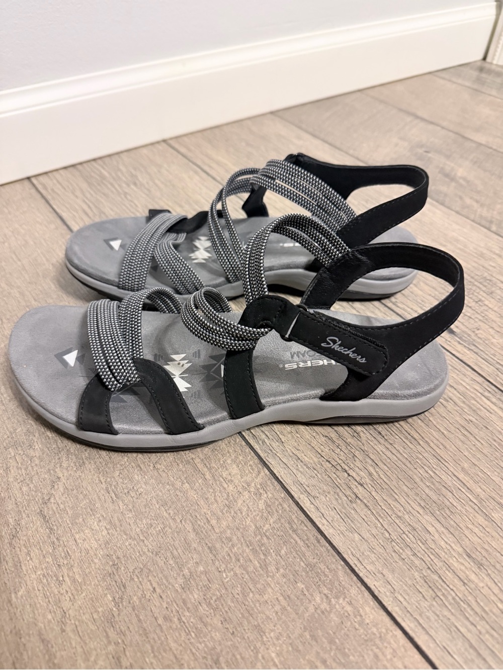 Skechers Women's Black & Gray Strappy Memory Foam Sandals - Picture 5 of 14